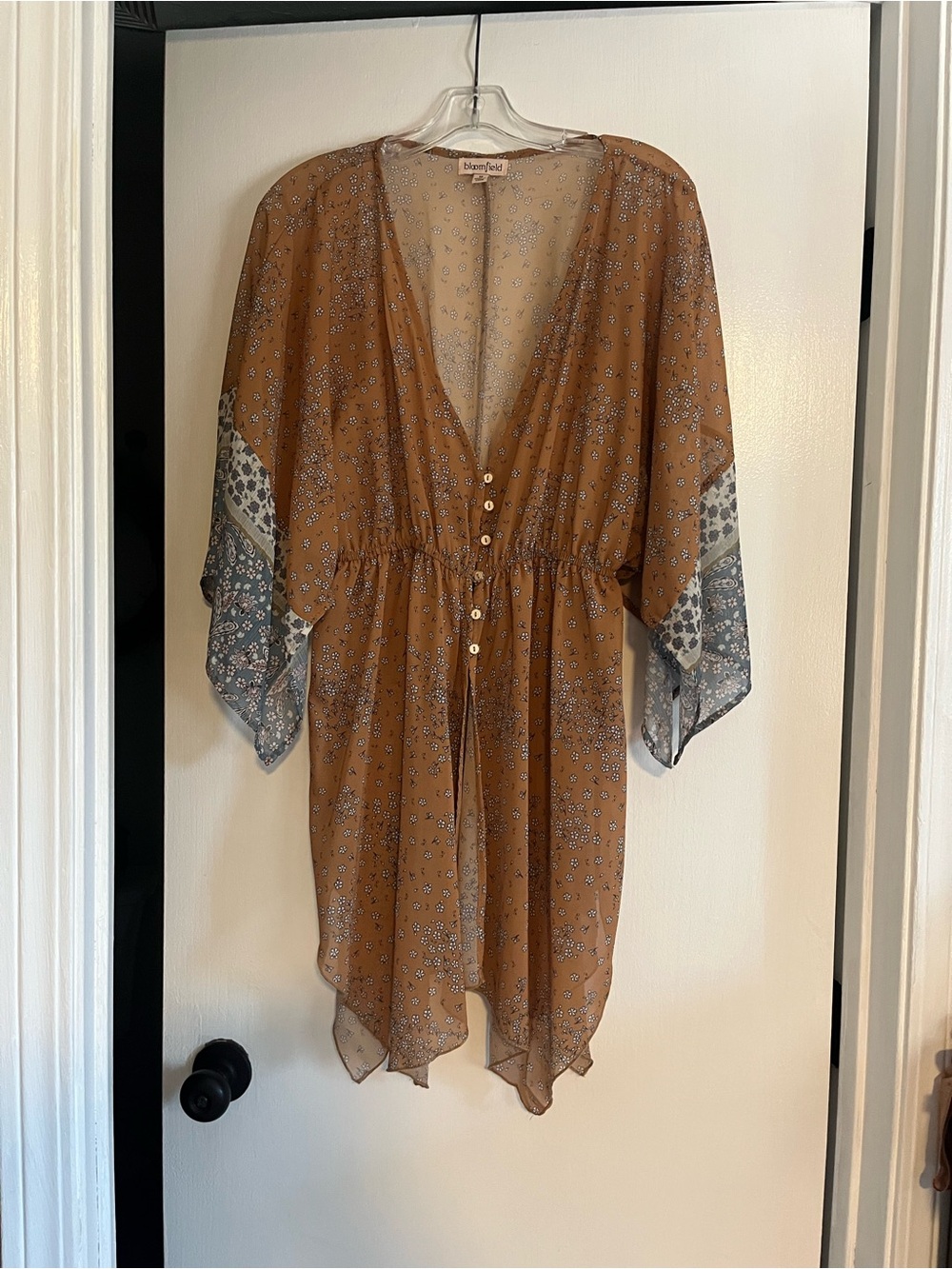 Bloomfield Floral Beige kimono